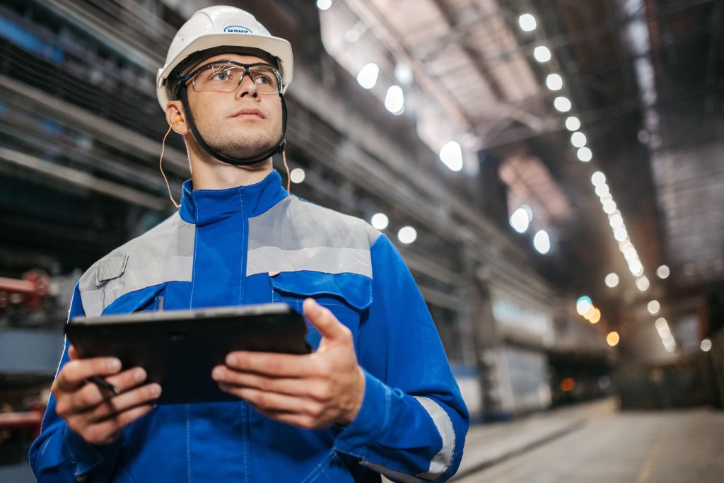 Suivi de la maintenance : méthode, indicateurs et traçabilité