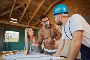 Levée de réserves entre un maître d'ouvrage et une entreprise de construction.